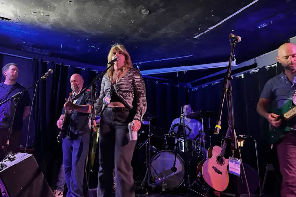 day 1 - mansion - Meg Mack and Lustre